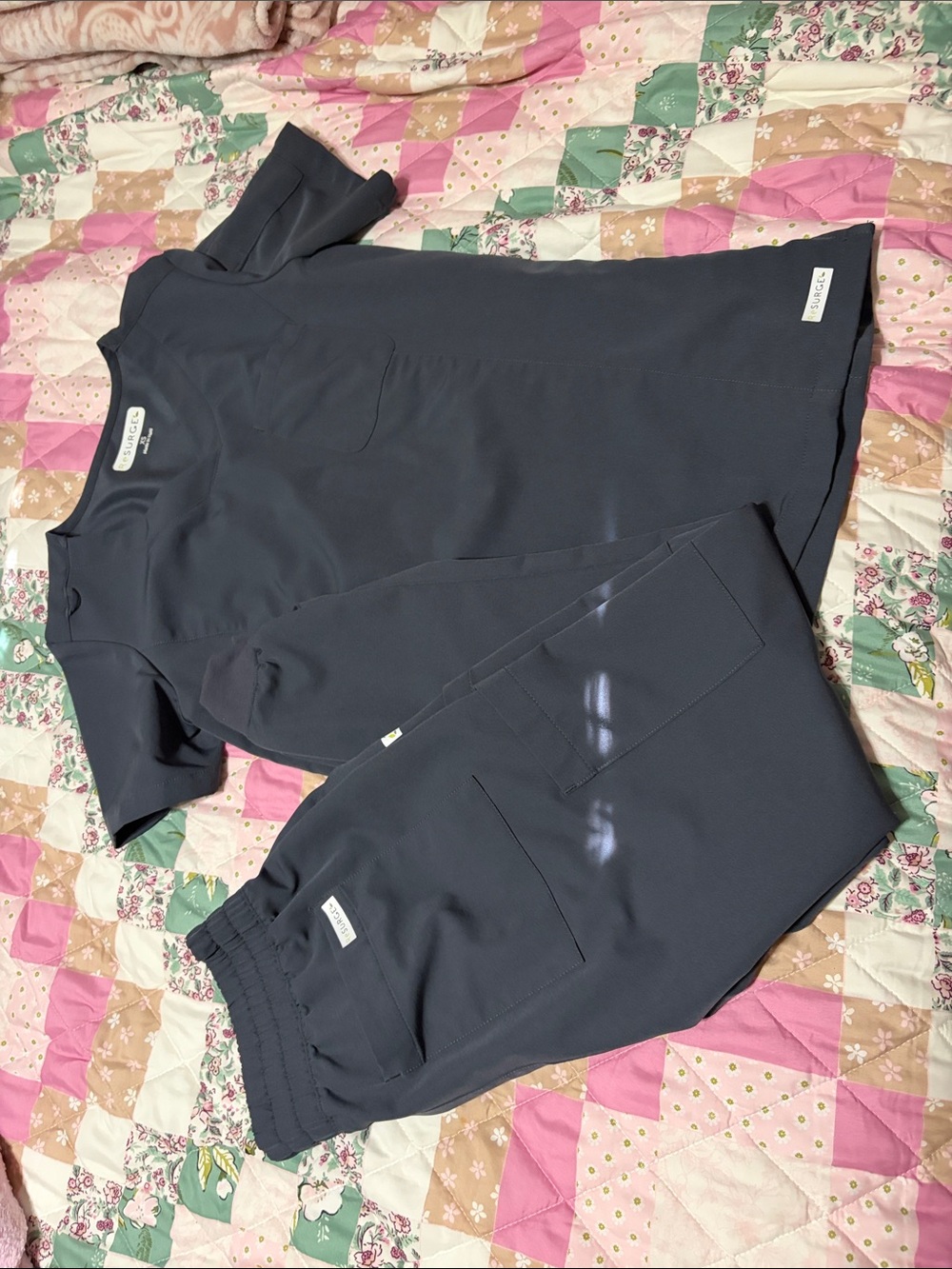 Resurge pewter scrub set xs - Two-Piece Top & Jogger Pants